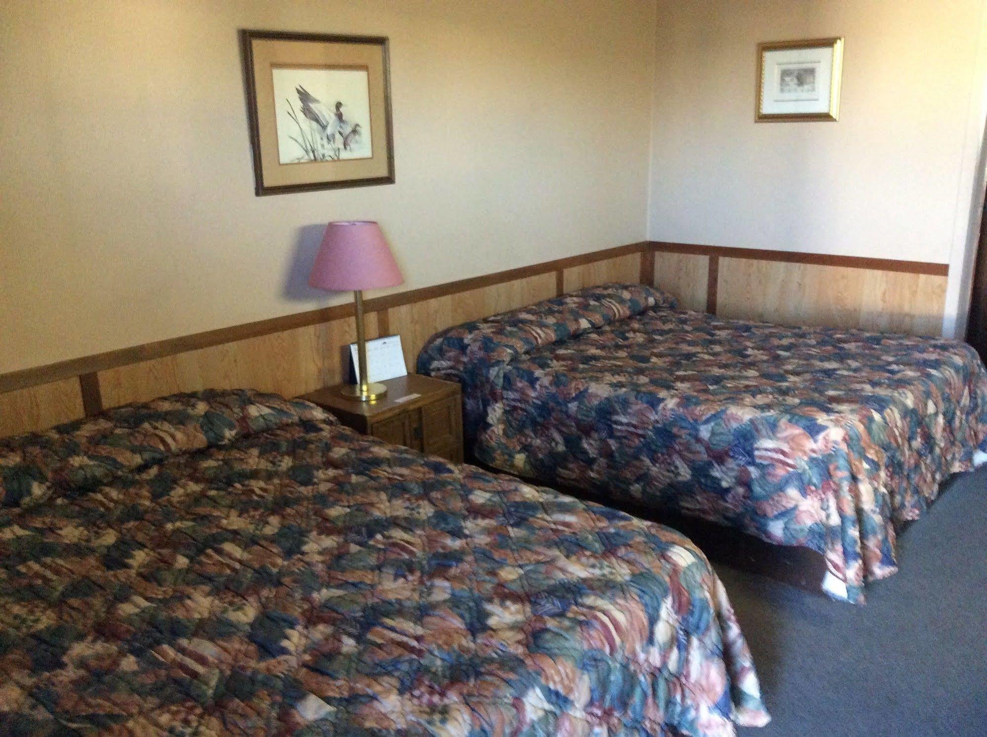 Sundre Parkwood Motor Inn المظهر الخارجي الصورة